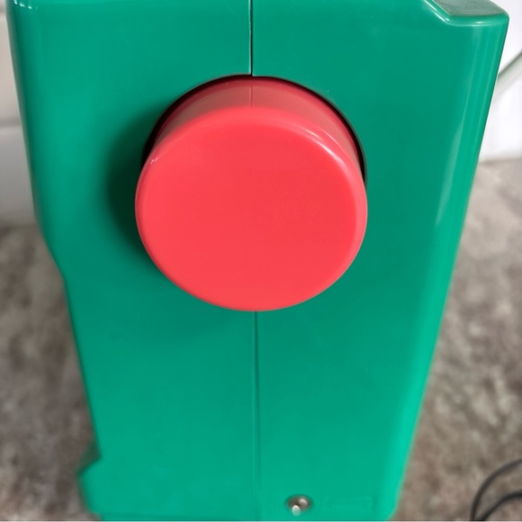 Janome New Home Rare Watermelon Model 525B Sewing Machine Works Great! W/ Extras - Picture 15 of 16